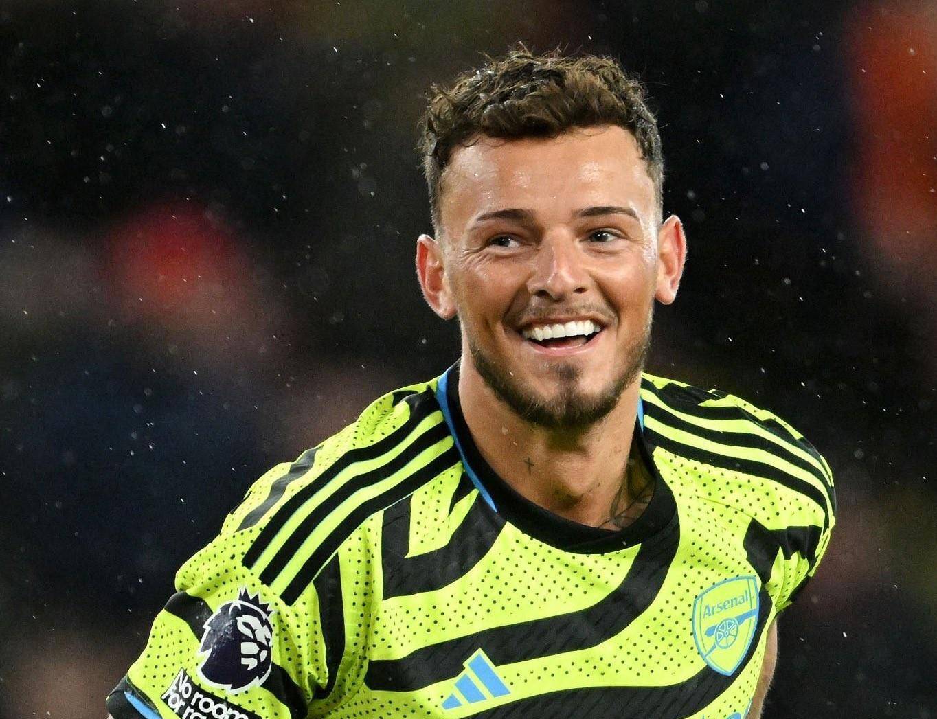 阿森纳关键时刻伤情更新风云突变密尔沃基雄鹿清晨豪取连胜，达拉斯独行侠今晚门线救险看傻球迷的简单介绍