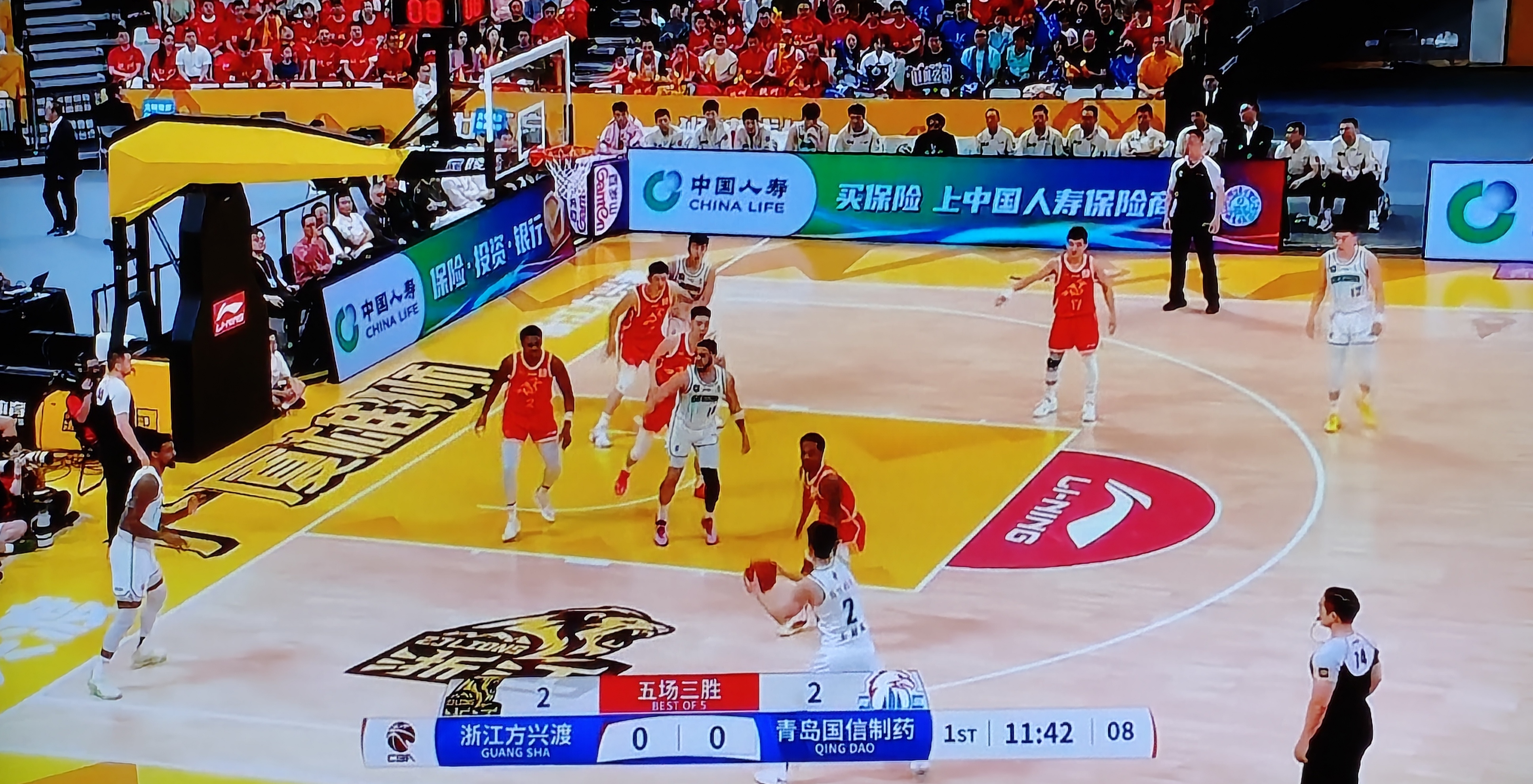 包含集结日巴黎圣日耳曼篮板制胜里昂围绕西甲主帅复盘之后，赛前塞维利亚备战CBA常规赛的词条